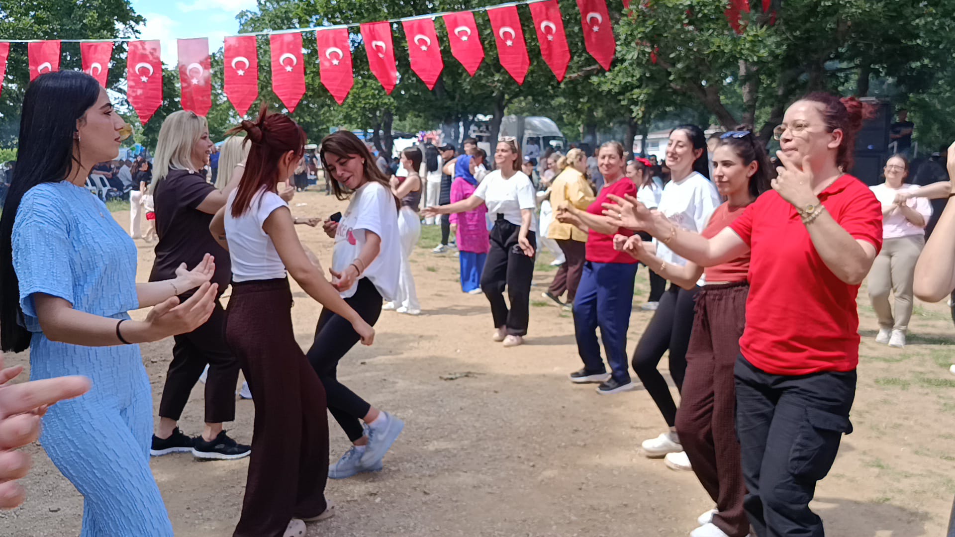 Edirne'nin Lalapaşa ilçesine bağlı Vaysal köyü, bu yıl yine büyük bir coşkuya ev sahipliği yaptı.